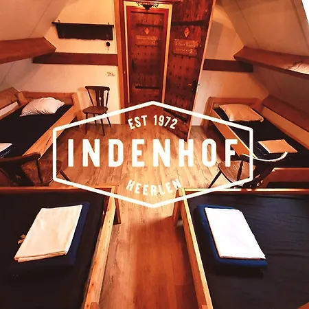 Alojamento de Acomodação e Pequeno-almoço Groepsaccommodatie In Den Hof *