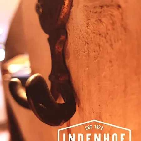 Groepsaccommodatie In Den Hof Alojamento de Acomodação e Pequeno-almoço *