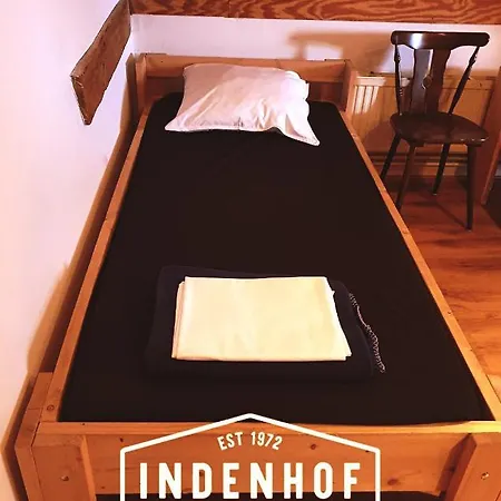 Alojamento de Acomodação e Pequeno-almoço Groepsaccommodatie In Den Hof *