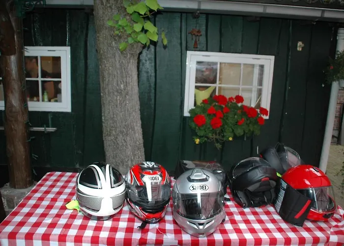 Bed & Breakfast Groepsaccommodatie In Den Hof