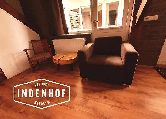 Groepsaccommodatie In Den Hof